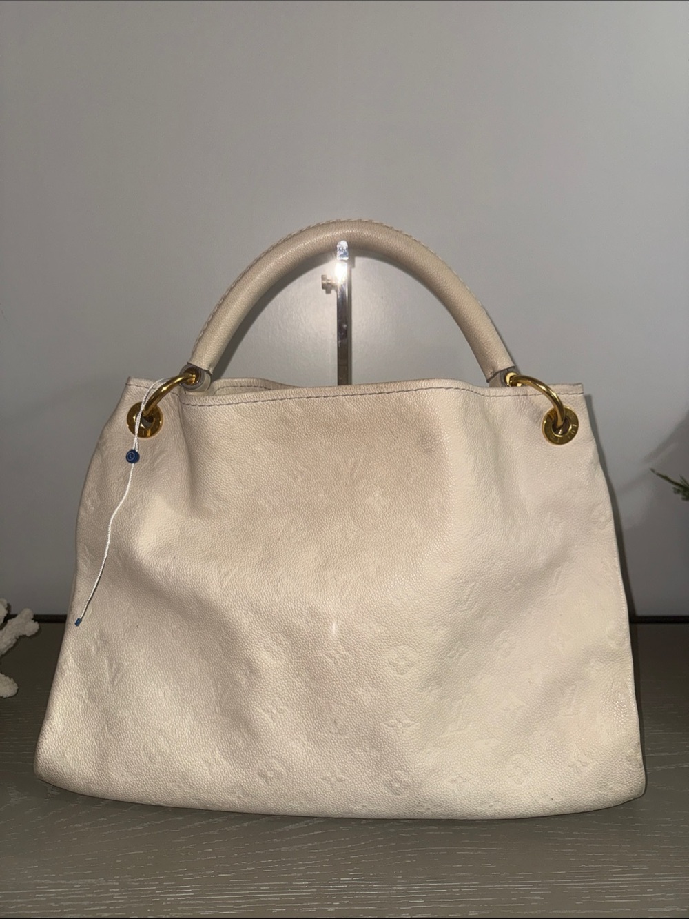 Louis Vuitton Artsy MM Empreinte Leather Hobo Bag